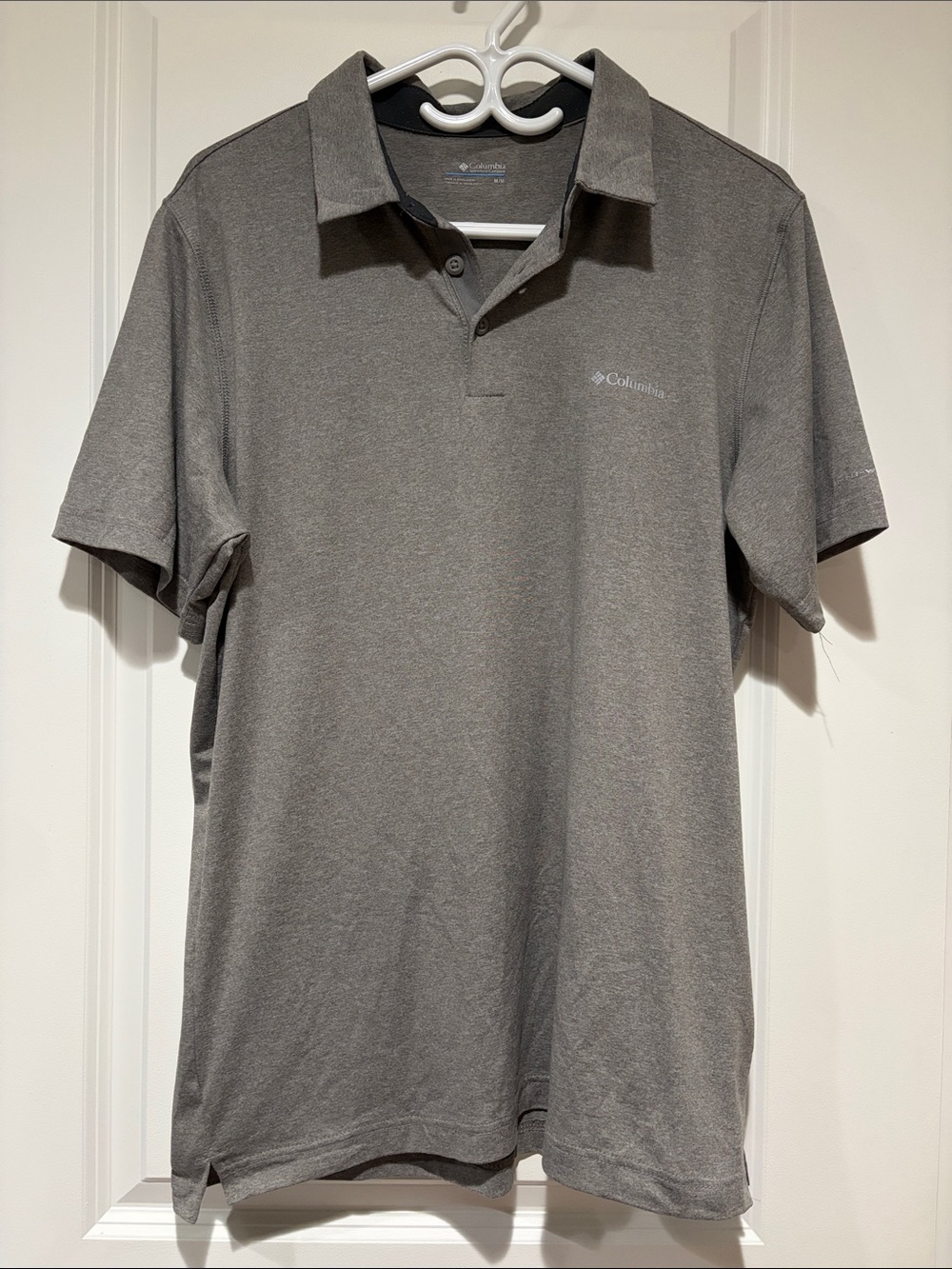Columbia Men's Gray Polo Shirt - Subtle Logo